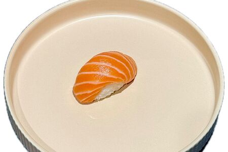 Суши с лососем 