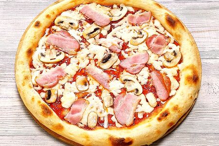 Пицца Грибная с беконом 