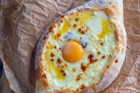 Хачапури по-аджарски классический