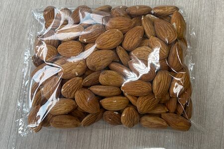 Миндаль отборный сырой