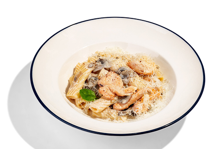 Паста с курицей и грибами