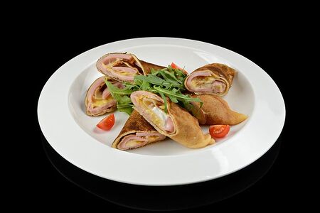 Блинчик с ветчиной и сыром 