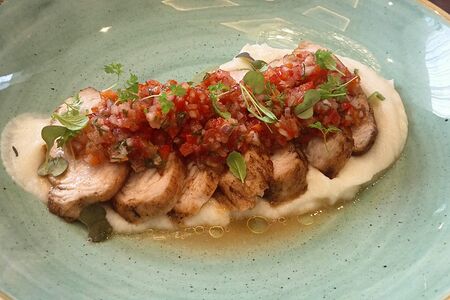 Индейка с пюре из цветной капусты