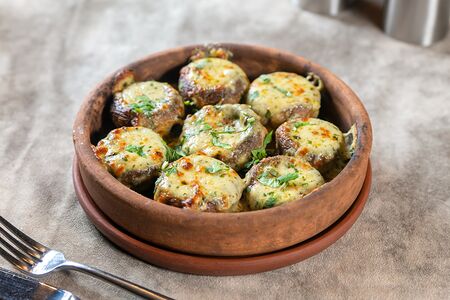 Запеченные шампиньоны