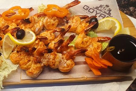 Шашлык из тигровых креветок