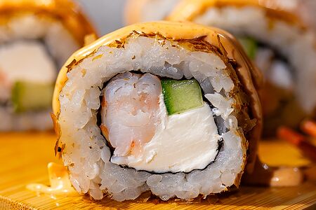 Бонито с креветкой чили