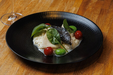 Камбала и сливочный «кус-кус» из цветной капусты