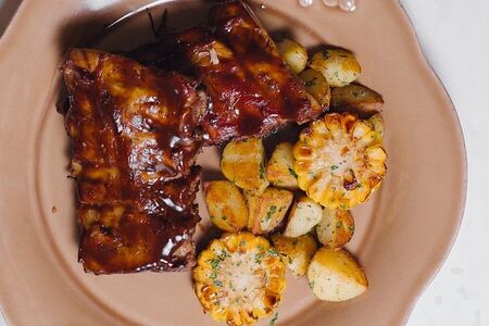 Свиные ребра барбекью