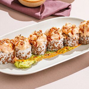 Ролл с креветками в кисло-сладком соусе