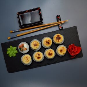 Запеченный ролл Сяки Миди