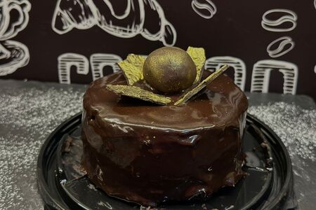 Торт Шоколадный с вишней