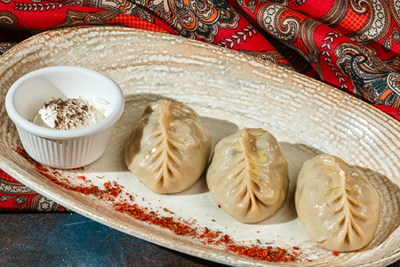 Манты с говядиной и бараниной