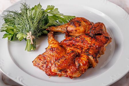 Цыпленок с соусом шрирача