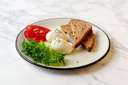 Завтрак с яйцом пашот