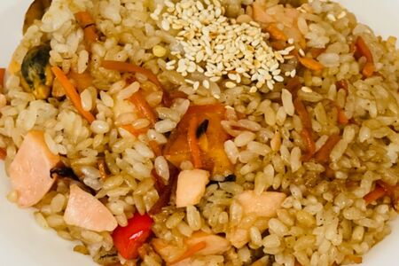 Жареный рис с говядиной 