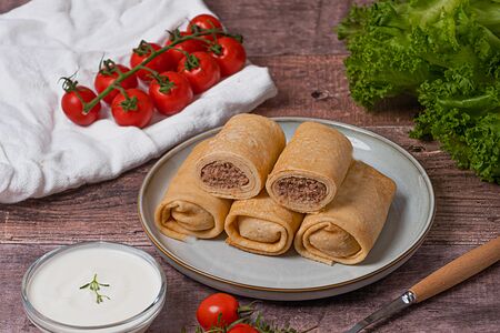 Блинчики с мясом 4 шт.