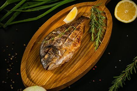 Дорадо на мангале