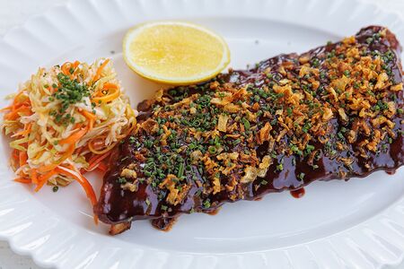 Свиные ребра с вишнёвым терияки 