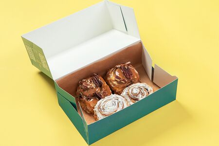 Комбо 2 с корицей и 2 с пеканом и карамелью