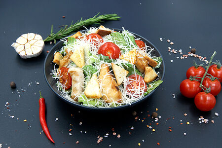 Цезарь с курицей