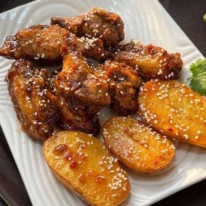 Крылышки куриные (7 шт.) с картофелем