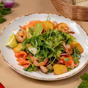 Салат с лососем слабой соли