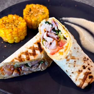 Куриный кебаб с кукурузой гриль