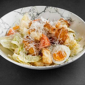 Салат Цезарь с цыпленком 