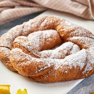 Крендель с сахаром