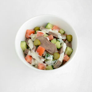 С языком и пикантным соусом