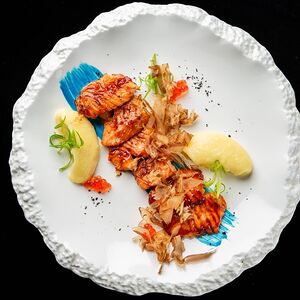 Дикий лосось с копченым картофельным кремом