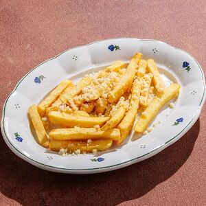 Картофель фри с пармезаном