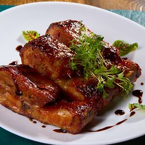 Свиные ребра под соусом BBQ