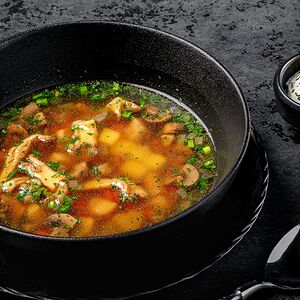Суп с белыми грибами и лисичками