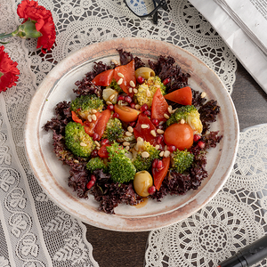 Сдержанная, но с характером/Салат с Брокколи