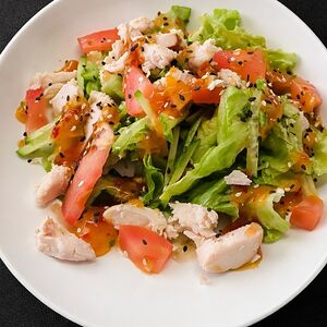 Салат с копченой курицей