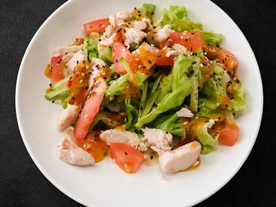 Салат с копченой курицей