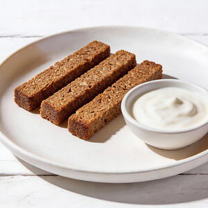 Гренки чесночные с соусом