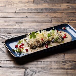 Рулетики из баклажанов с соусом Баже