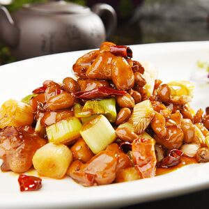 Курица Гунбао 