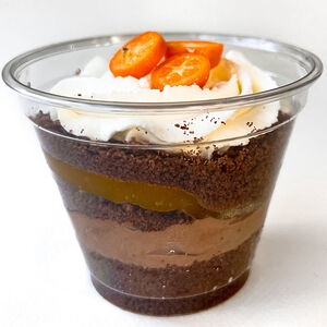 Десерт в стакане Шоколадный с манго 