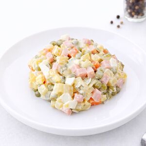 Оливье с ветчиной