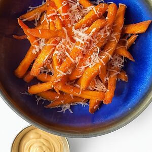 Батат фри с пармезаном