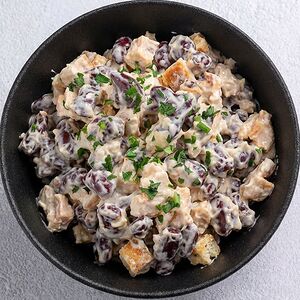 Салат «Двойной Наполи с фасолью и куриным филе»