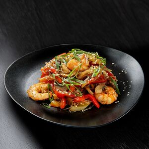 Фунчоза с тигровыми креветками