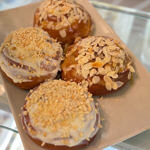 Синнабон с карамелью 