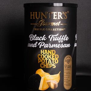 Чипсы Hunters Gourment Черный Трюфель и Пармезан 150 г банка