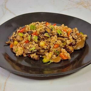 Рис с грибами шиитаке и трюфелем 