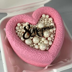 Бенто-торт на 8 марта муссовый с бусинами