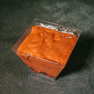 Шоколадная меренга с грецким орехом